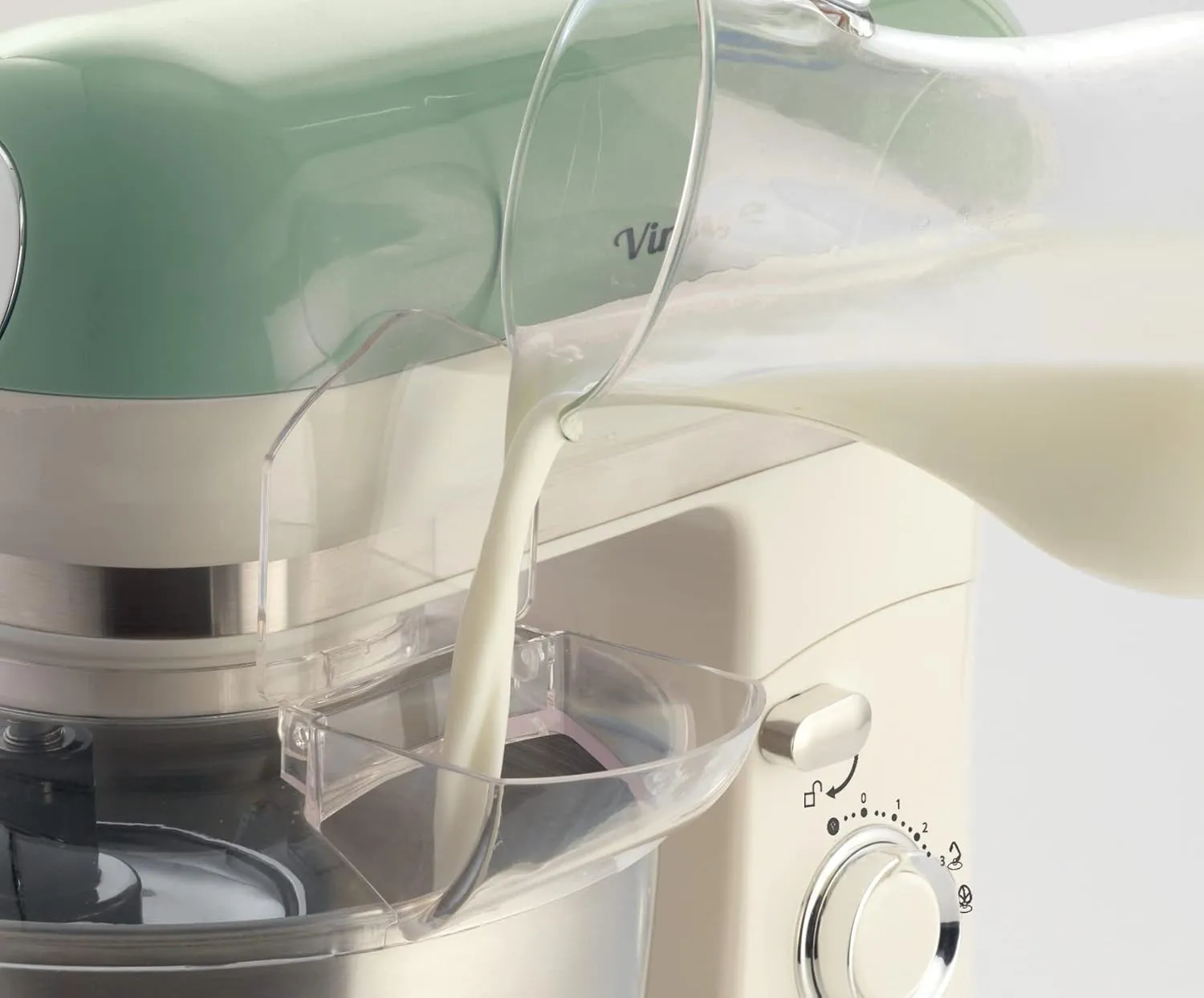 Ariete Vintage Mixer 1588, Food Processor for Dough Maker/Beater Hook, Heart Beater and Wire Whisk Included- 5.5 Lt, 7 Speeds,1200W, Green