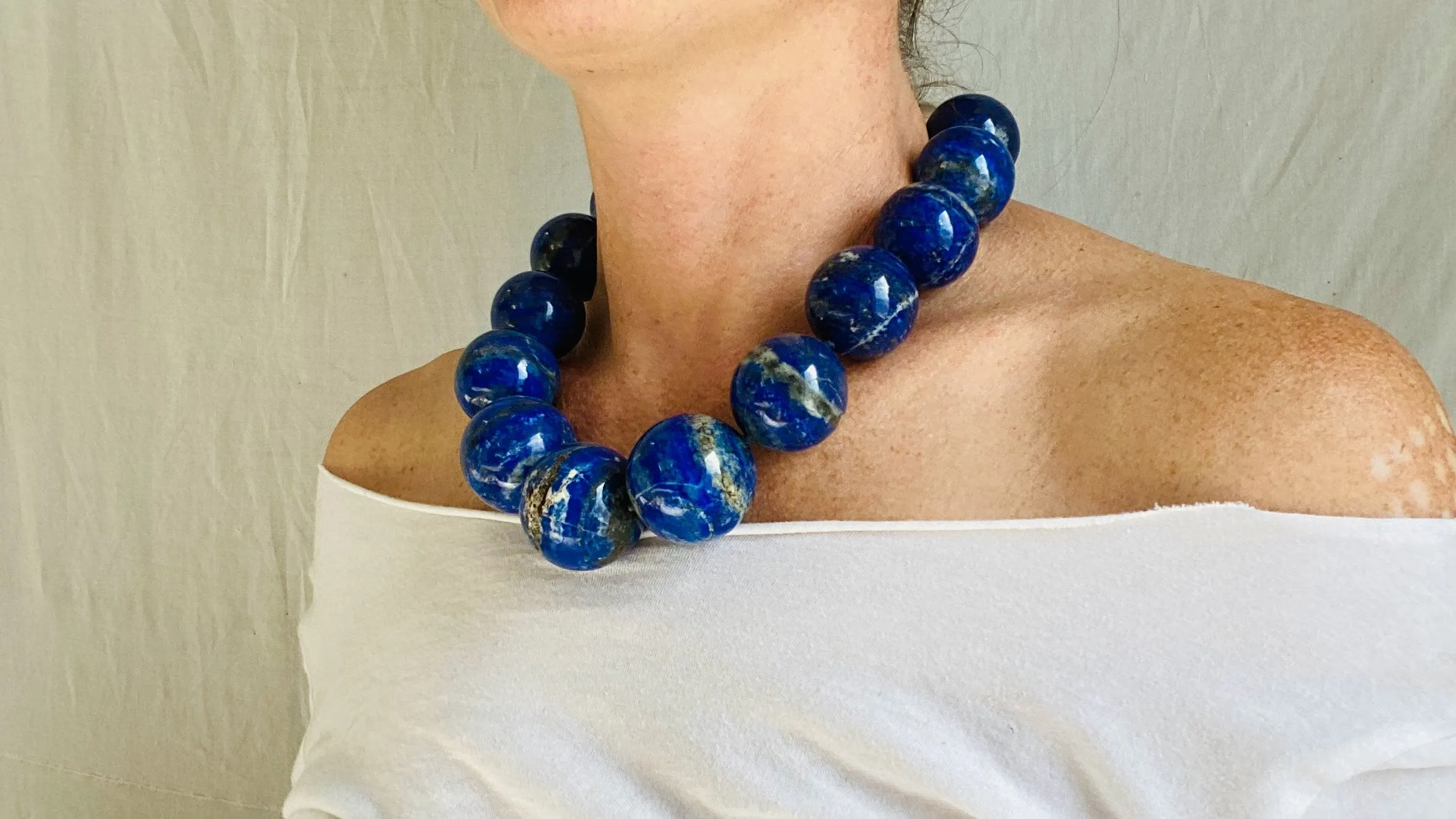 Lapis Beaded Necklace. Huge Spheres. 0748