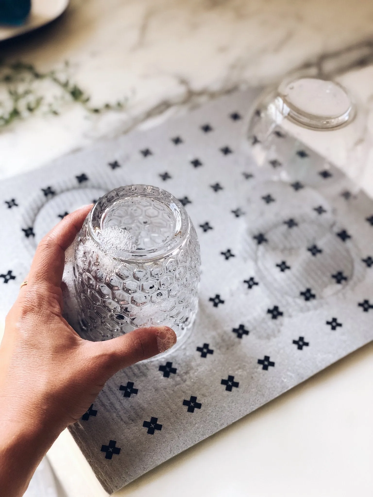 Tiny X Black on Grey Sponge Cloth Mat