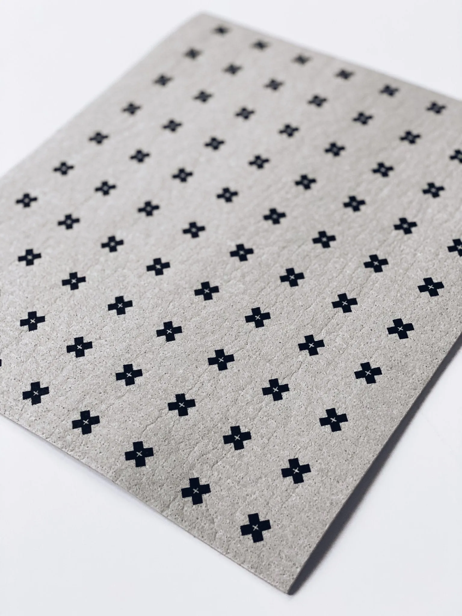 Tiny X Black on Grey Sponge Cloth Mat